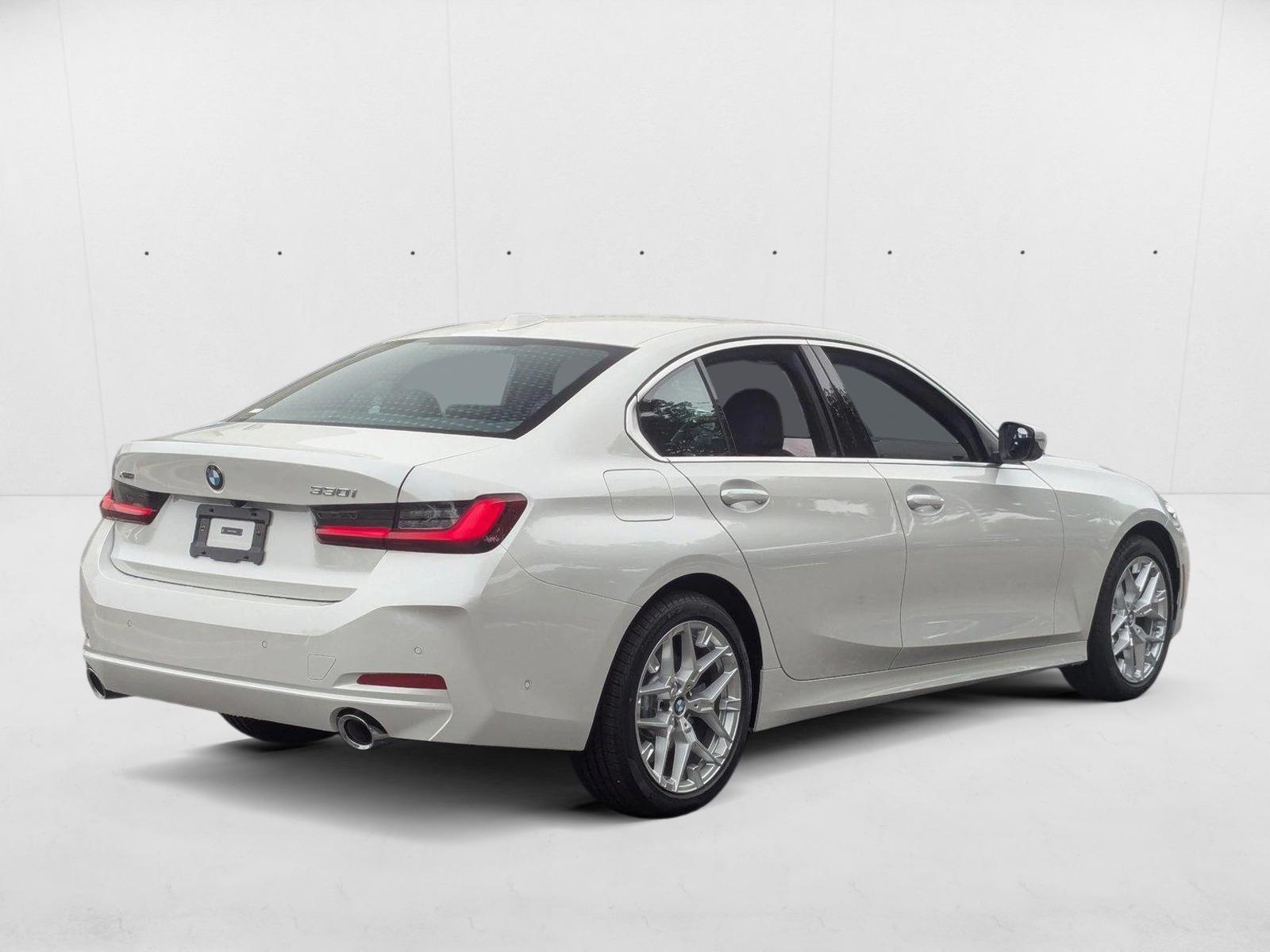2025 Bmw 330i xDrive photo 2