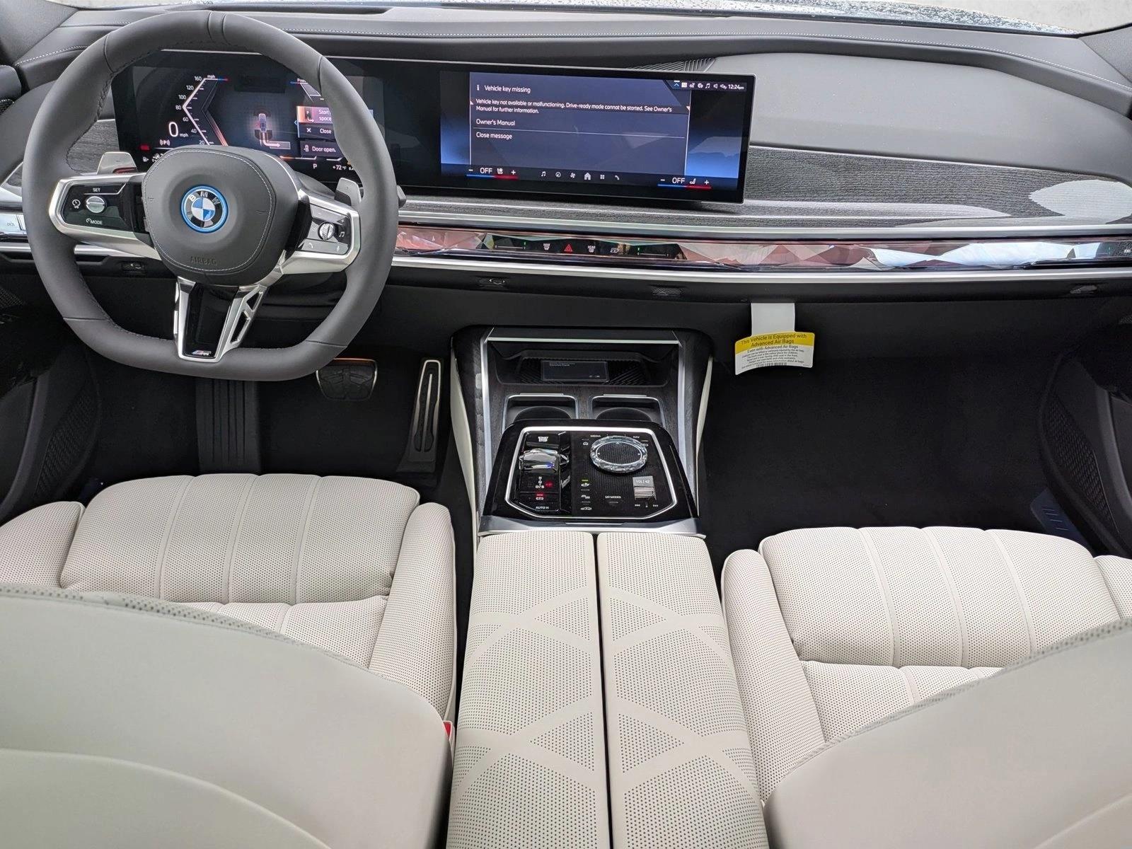 2026 BMW 7 Series 750e - Photo 16