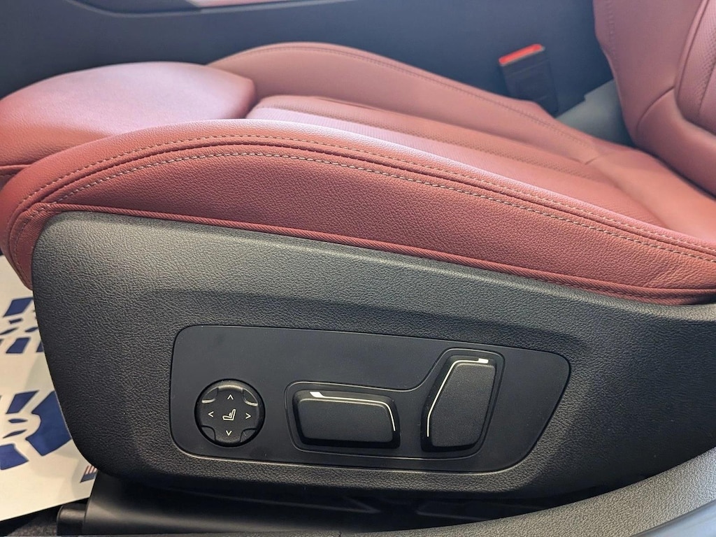 New 2026 BMW 330i xDrive Sedan