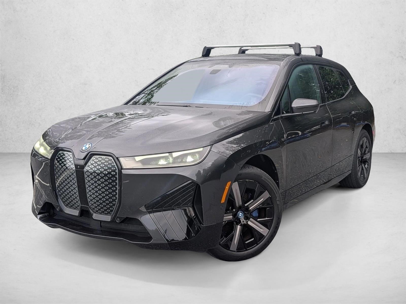 2024 BMW iX xDrive50's photo