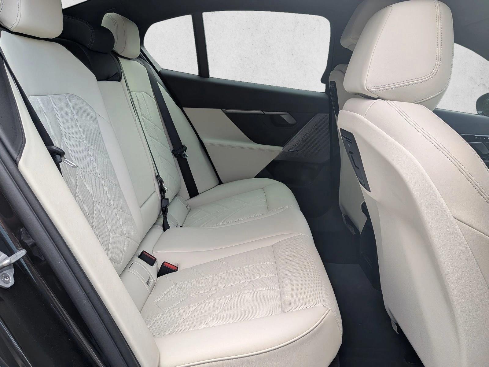 2026 BMW 5 Series 530i - Photo 20