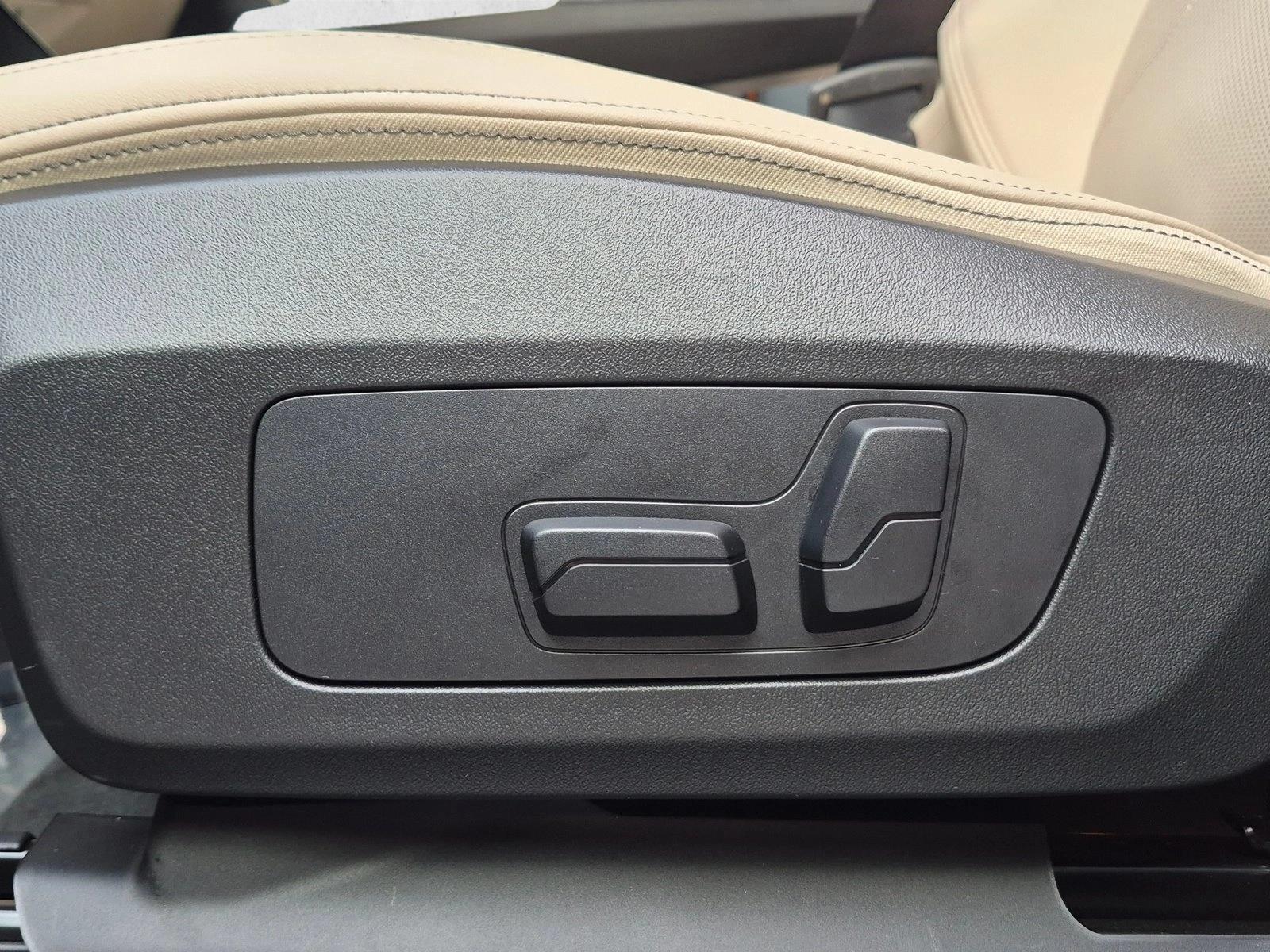 2025 BMW X1 28i - Photo 10