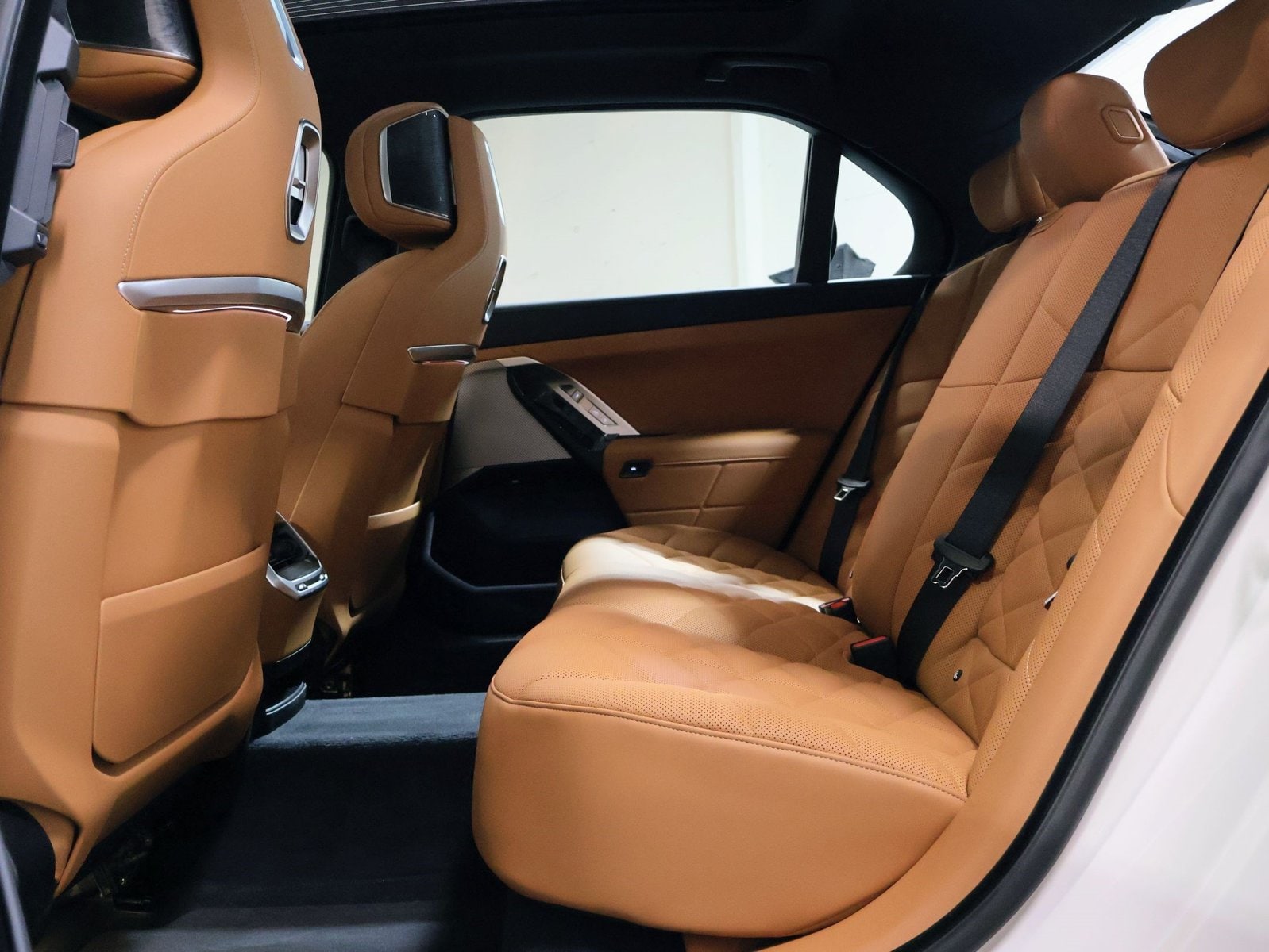 2025 BMW 7 Series 740i - Photo 26