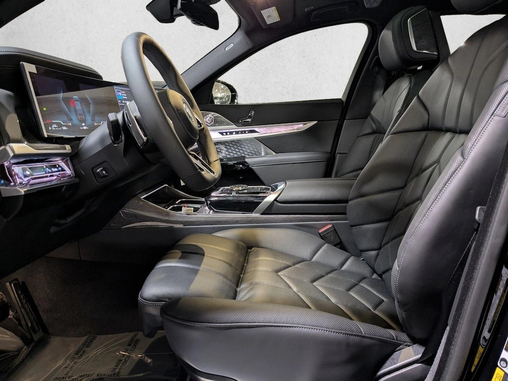 New 2026 BMW 750e xDrive Sedan