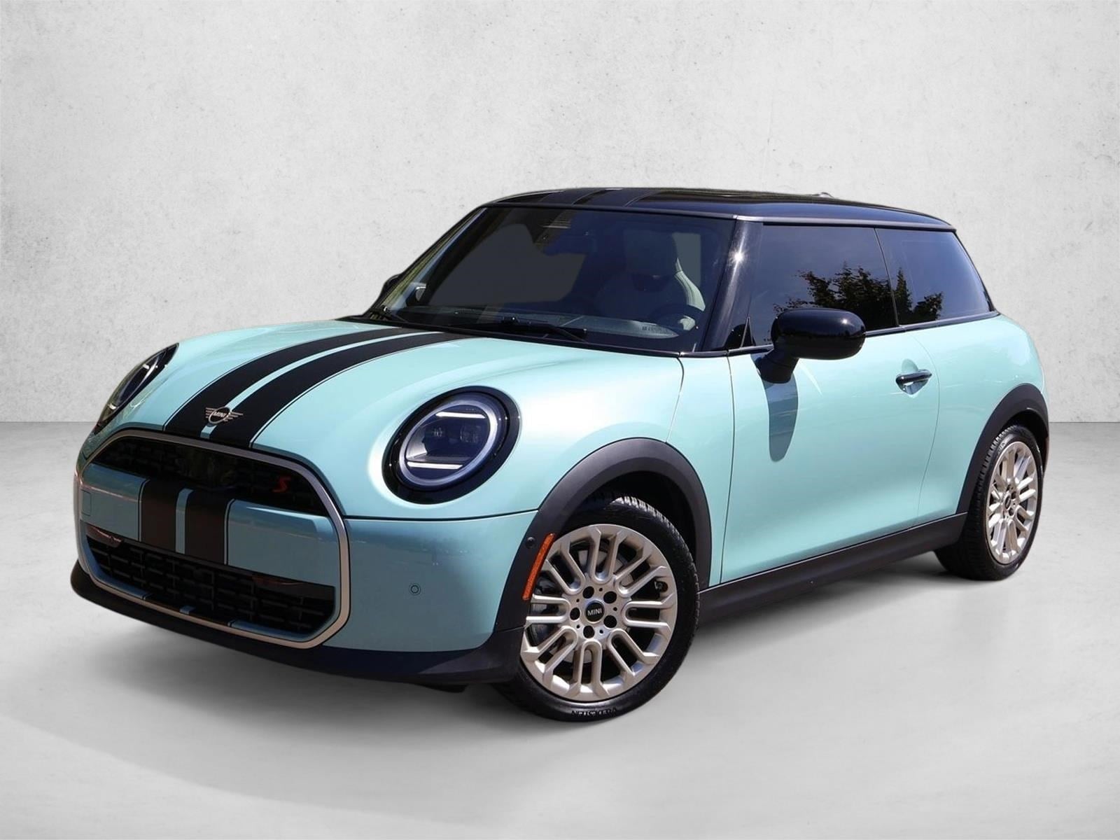 2025 MINI Hardtop Cooper S's photo