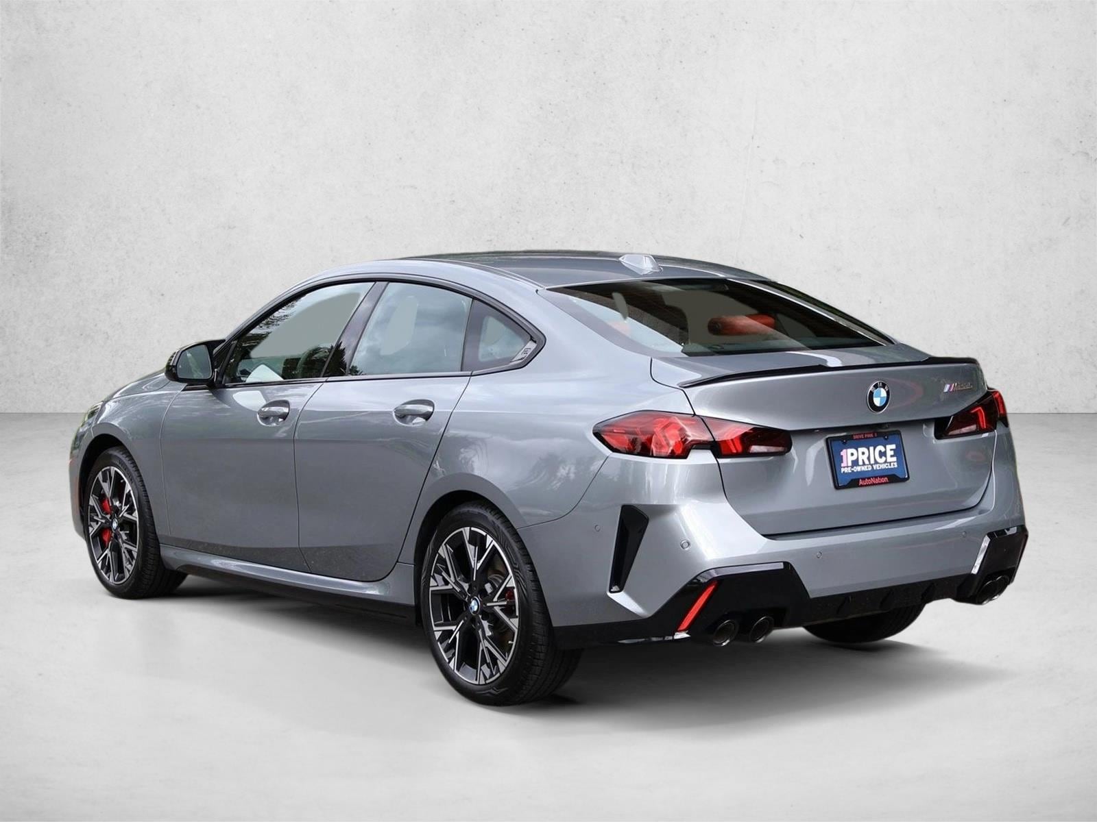 2025 BMW 2 Series M235 - Photo 10