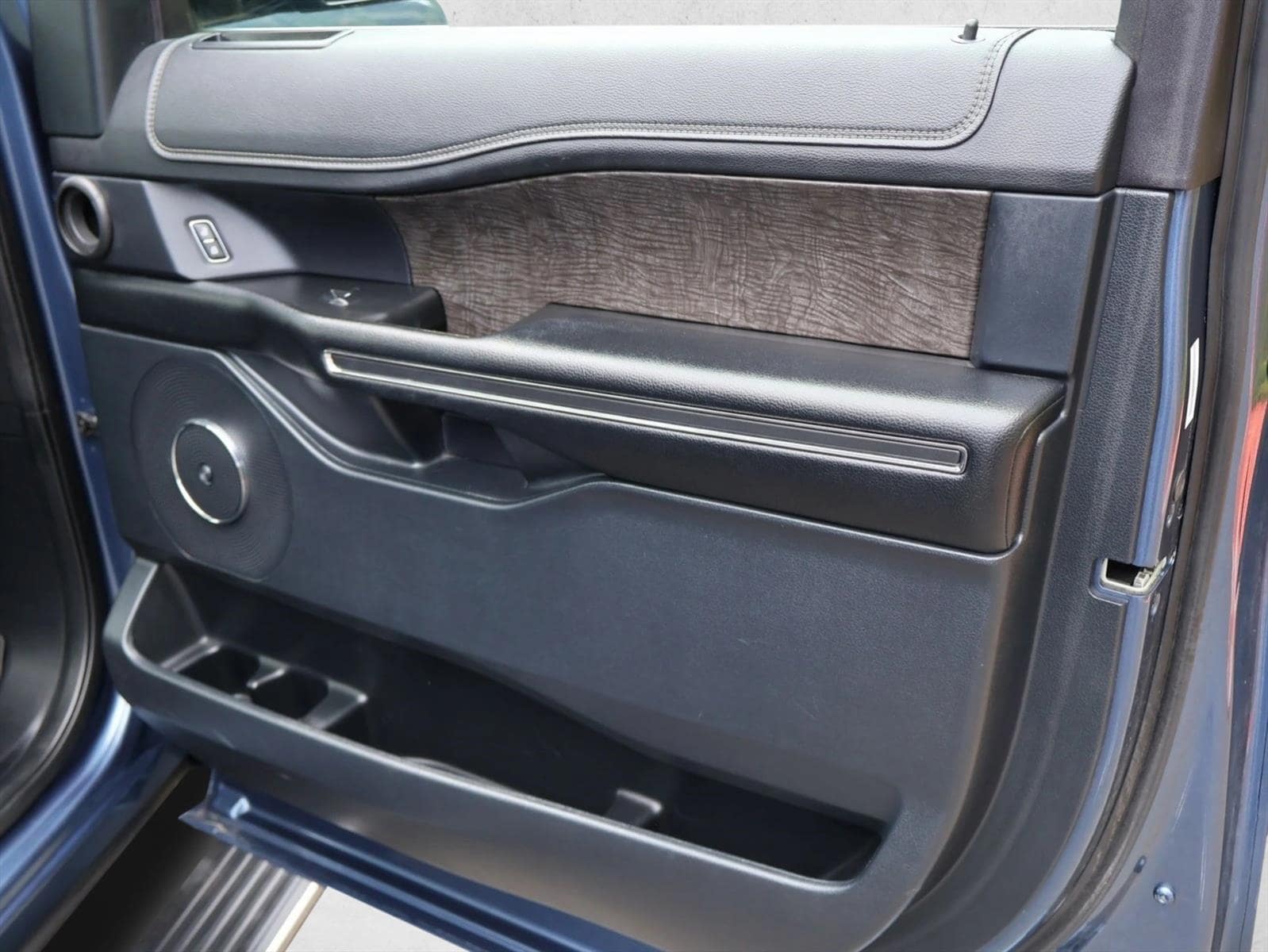 2020 Ford Expedition Limited - Photo 25