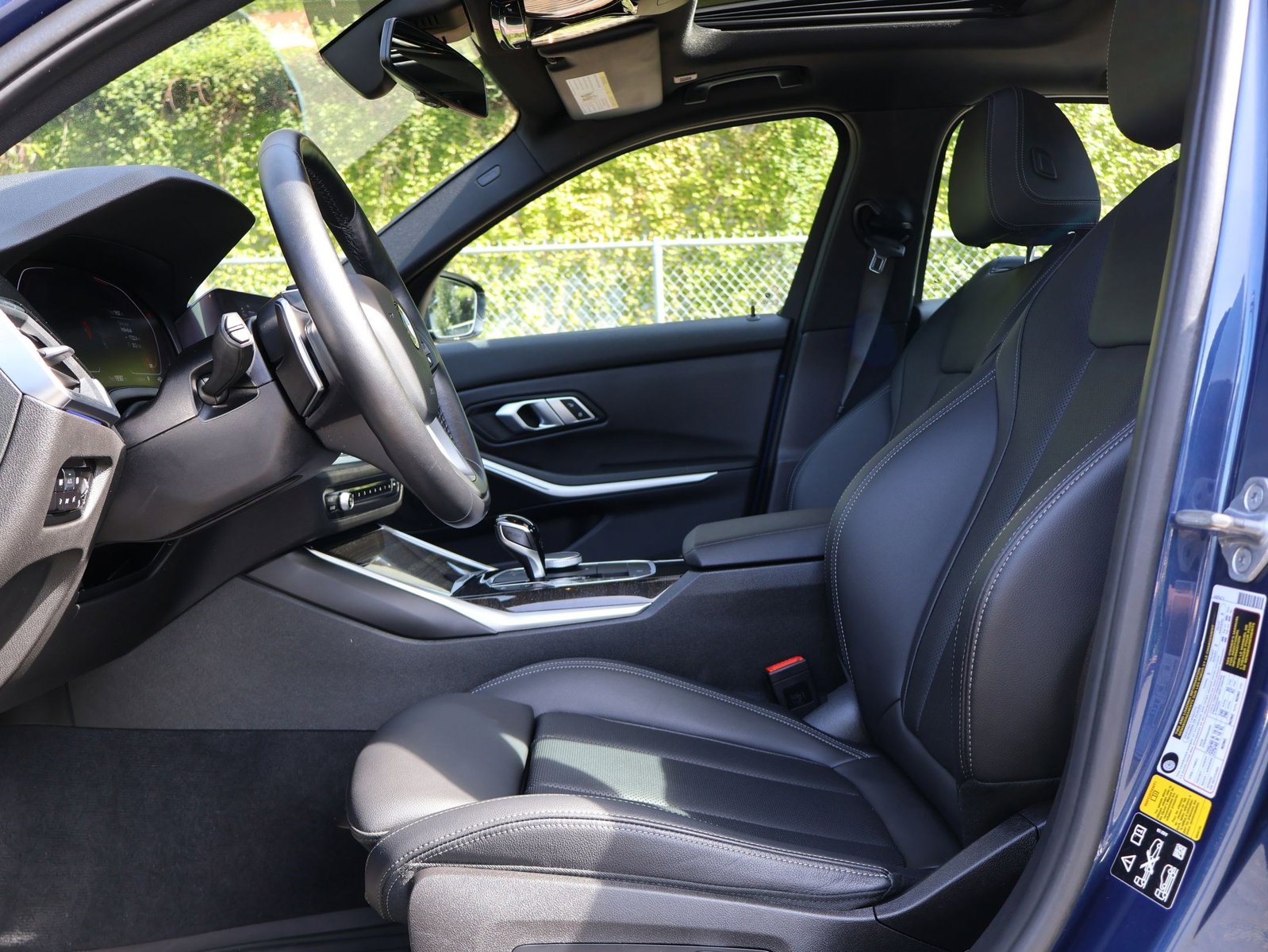 2022 BMW 3 Series 330i - Photo 22