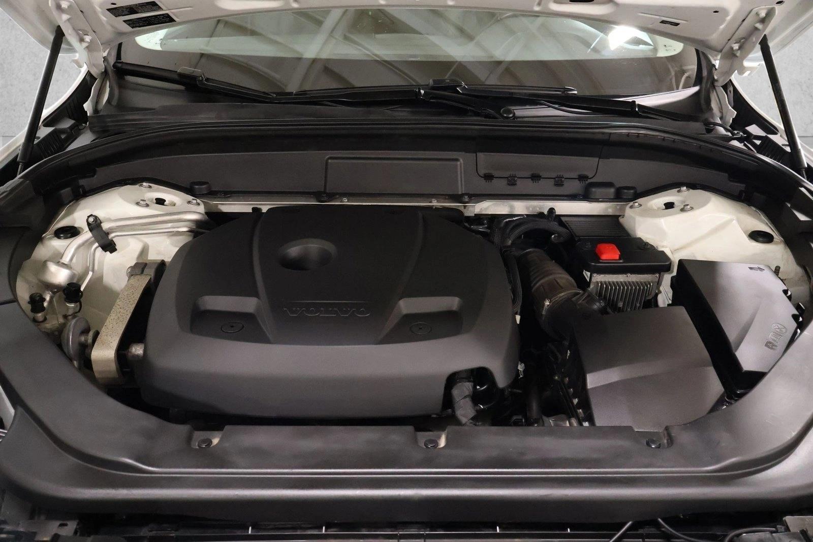 2019 Volvo XC60 Momentum - Photo 28