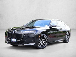 2025 BMW 740i xDrive Sedan