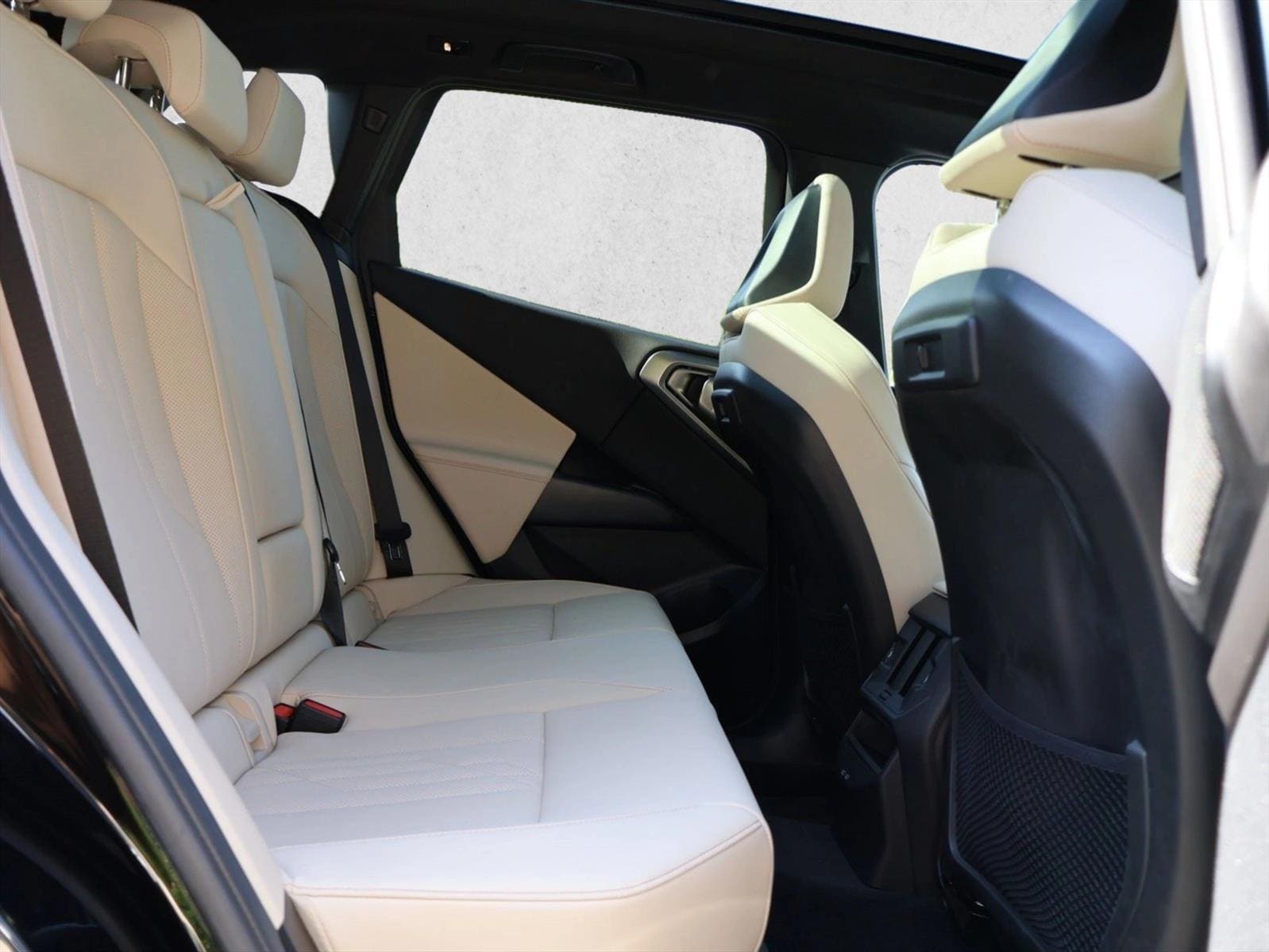2026 BMW X3 30 - Photo 23