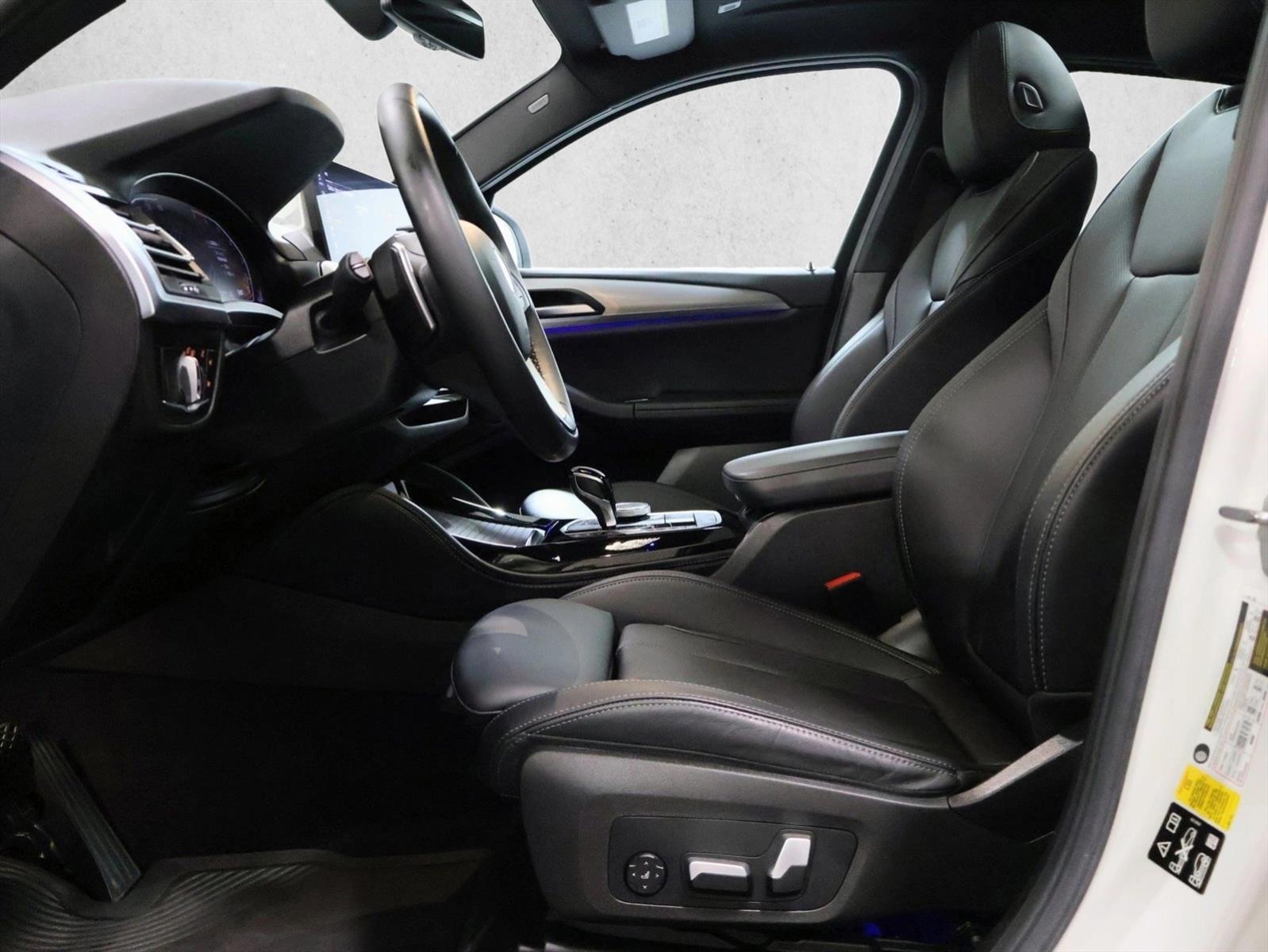 2023 BMW X4 30i - Photo 22
