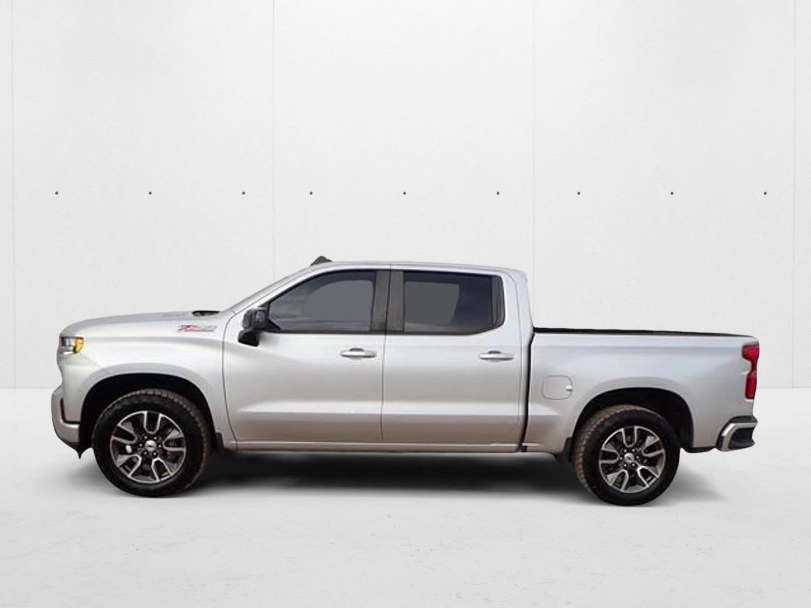 2021 Chevrolet Silverado 1500 RST photo 2