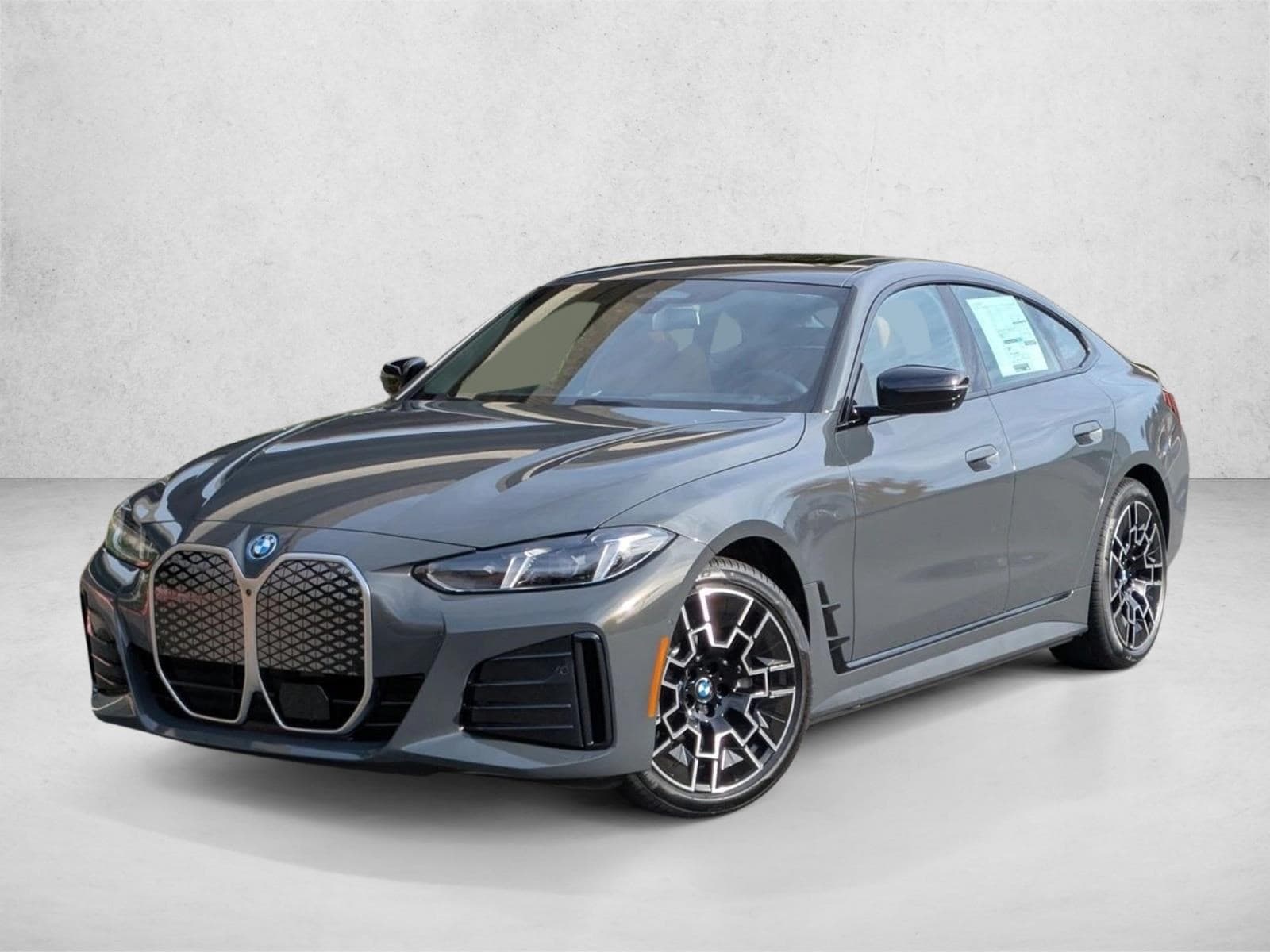 2025 BMW i4 40's photo