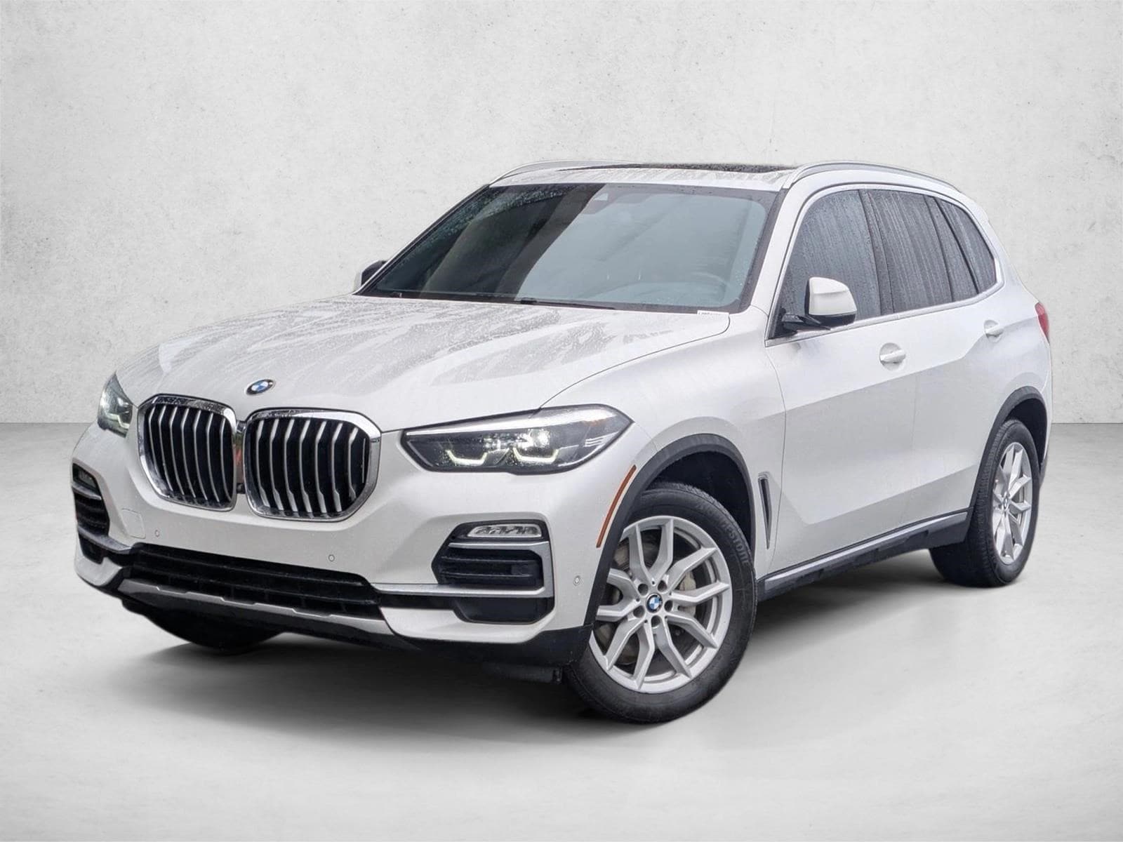 2020 BMW X5 40i's photo