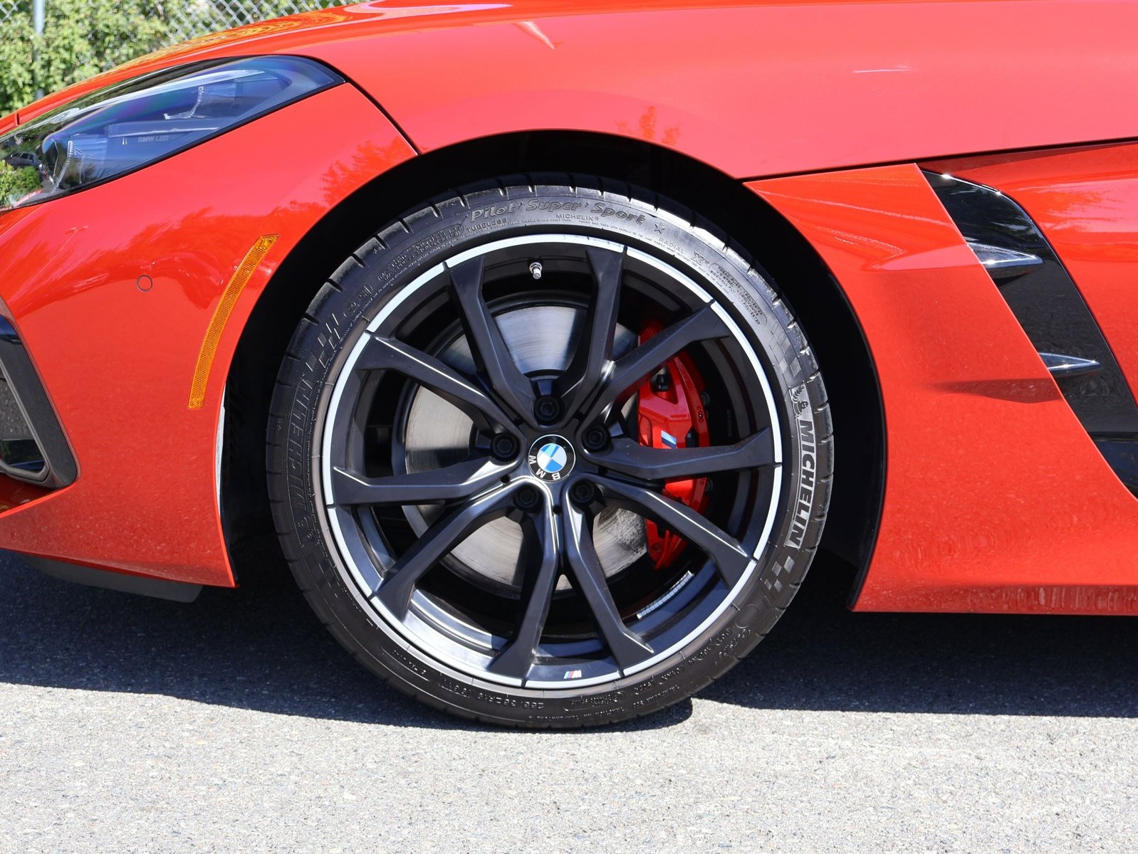 2025 BMW Z4 M40i - Photo 27