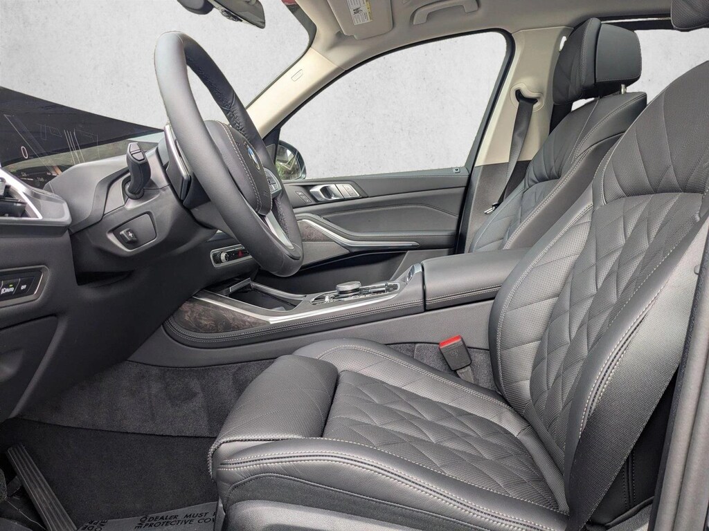 New 2026 BMW X7 xDrive40i SUV
