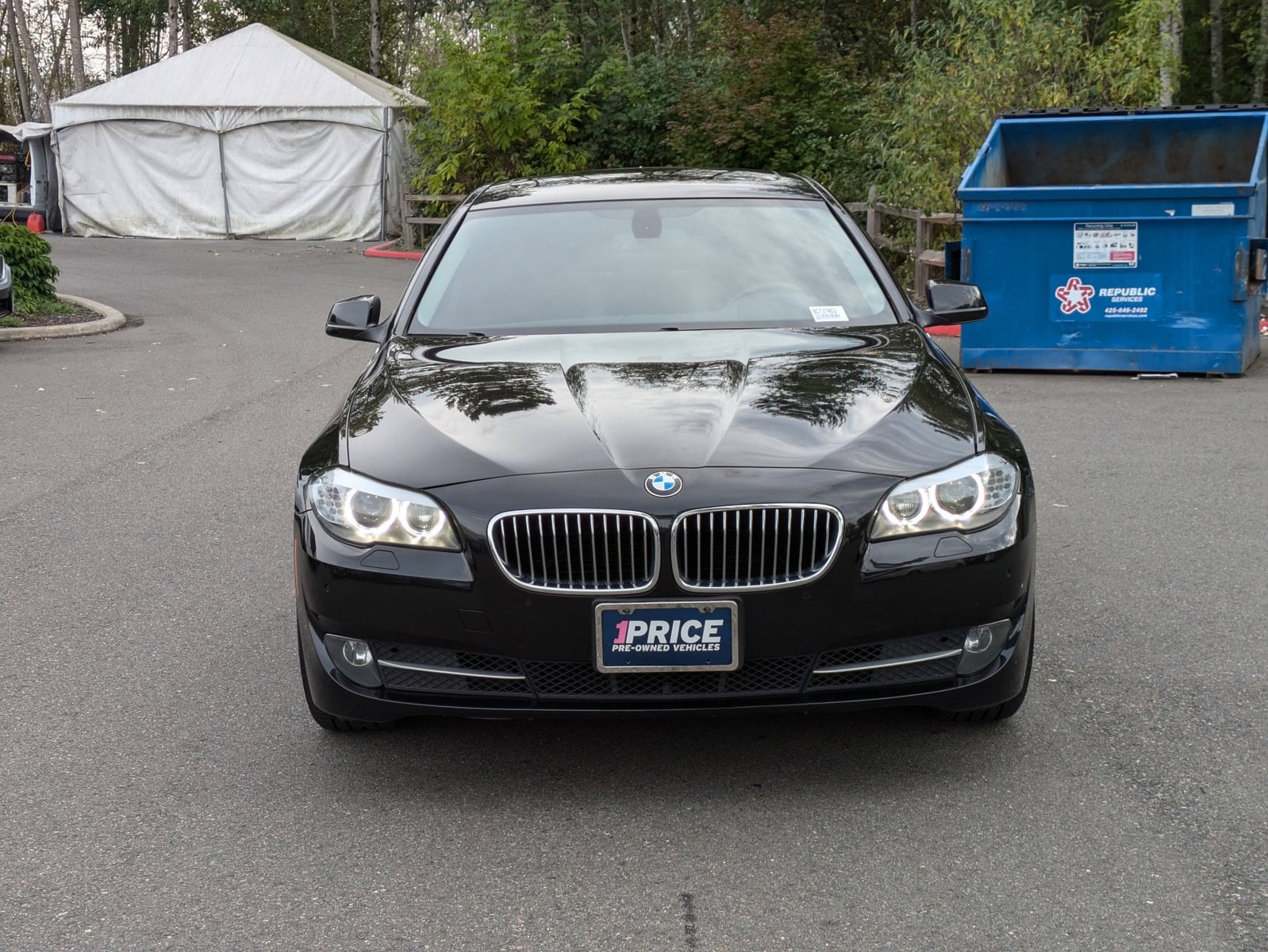 Used 2011 BMW 5 Series 528i with VIN WBAFR1C50BC737453 for sale in Bellevue, WA