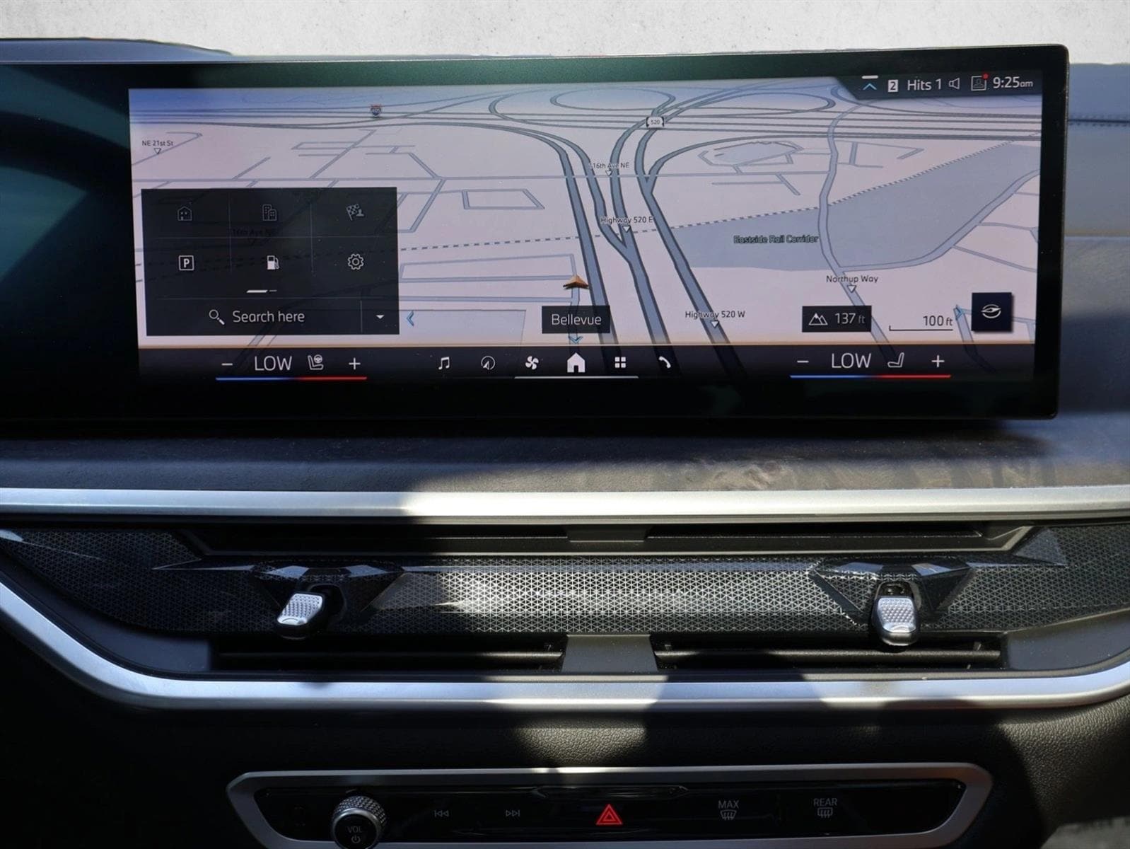 2026 BMW X7 40i - Photo 18