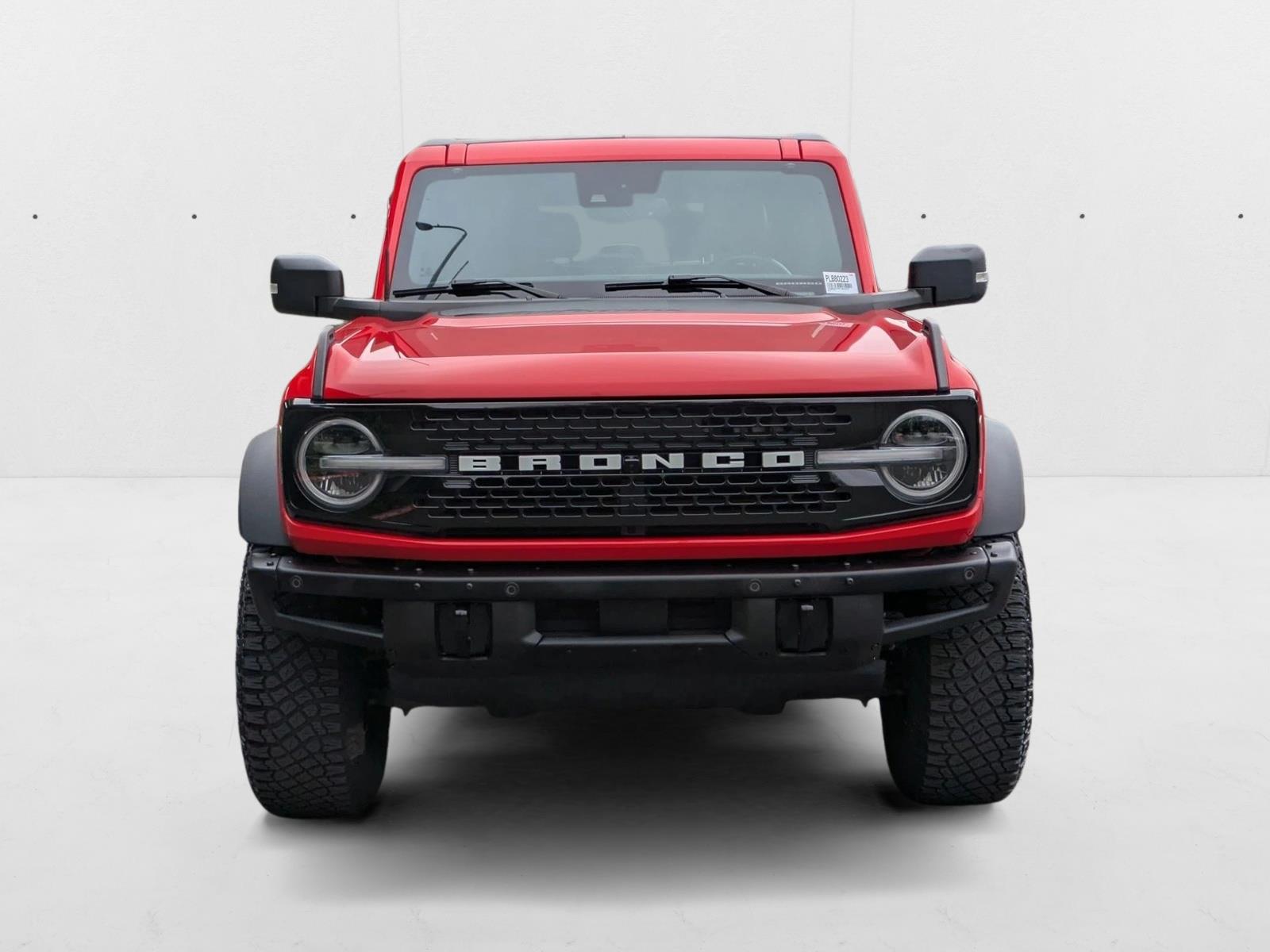 2023 Ford Bronco Wildtrak photo 2