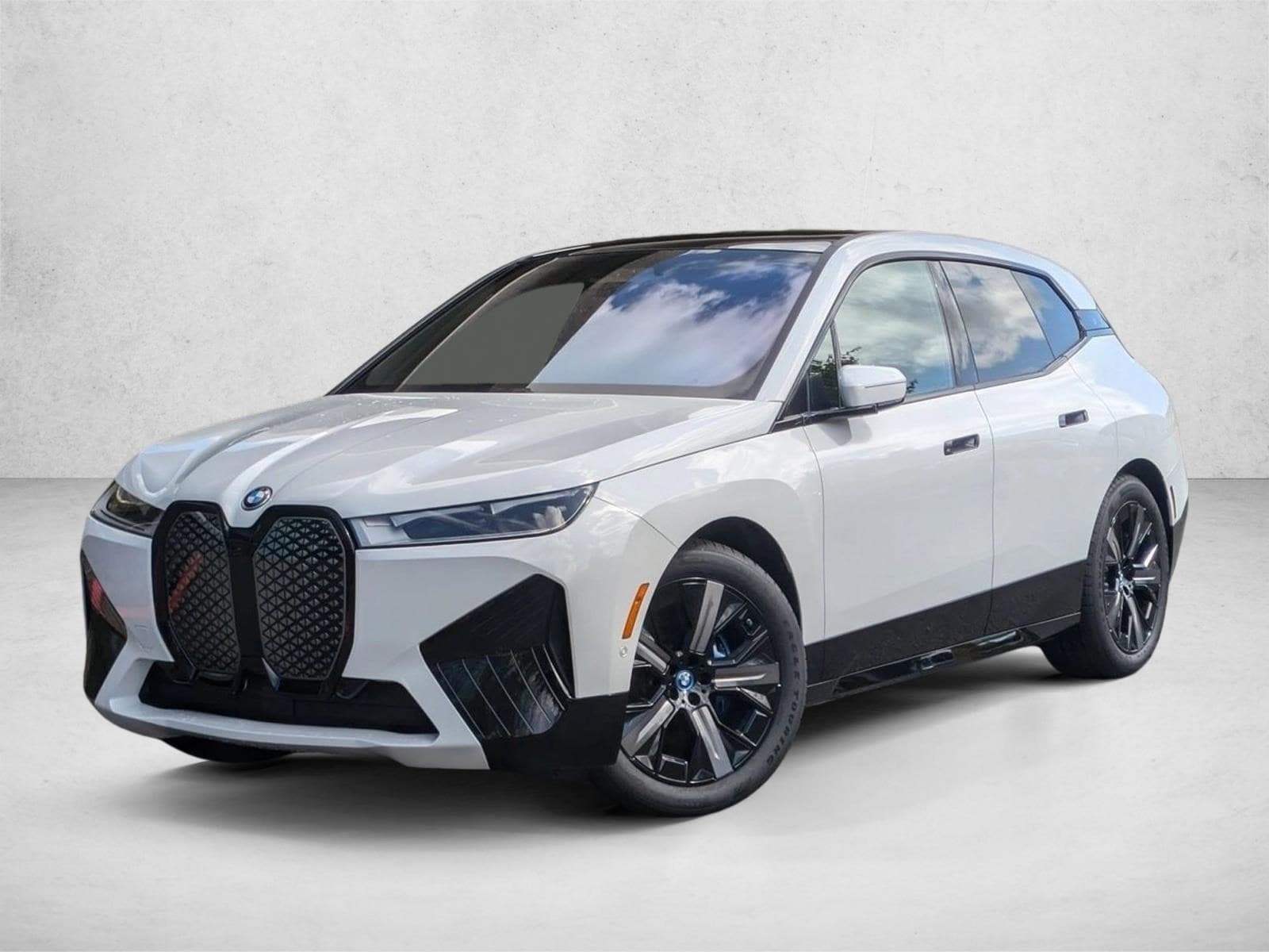 2025 BMW iX 50's photo