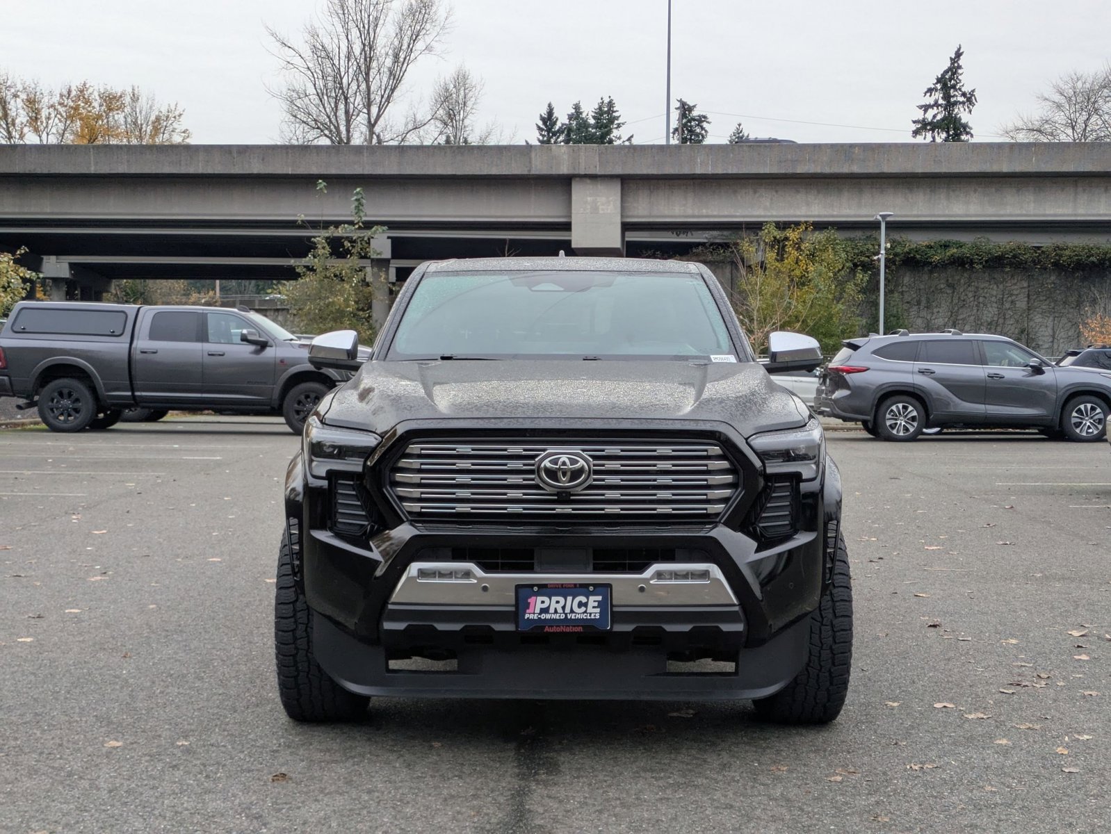 2024 Toyota Tacoma Limited photo 3