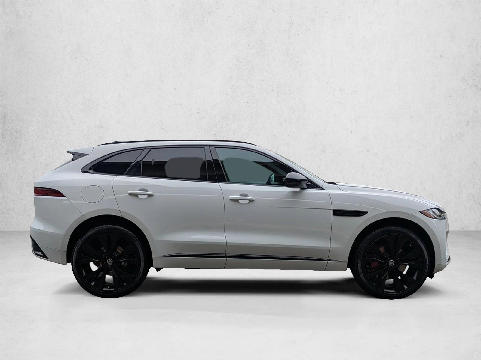 2024 Jaguar F-PACE P400 R-Dynamic S photo 4