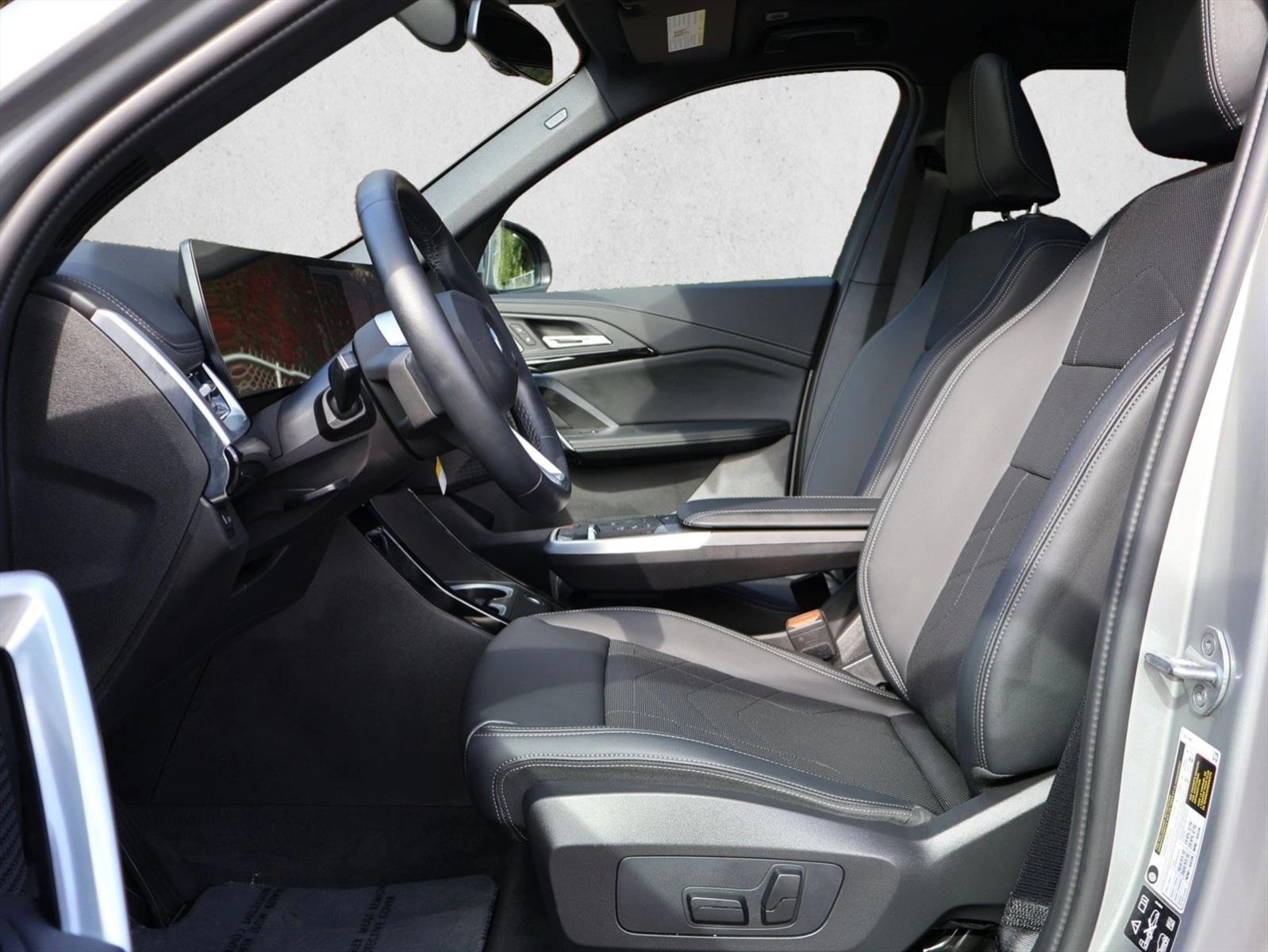 2026 BMW X1 28i - Photo 21