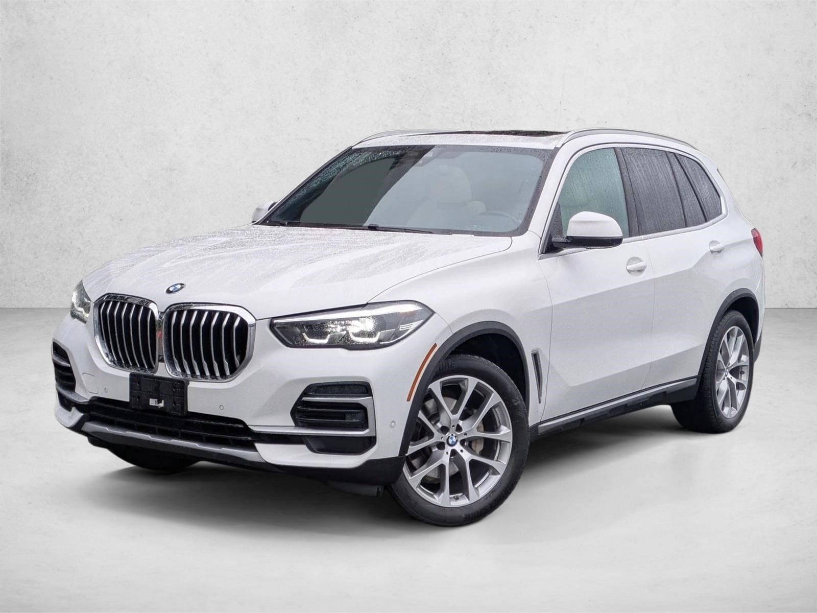 2022 BMW X5 40i's photo