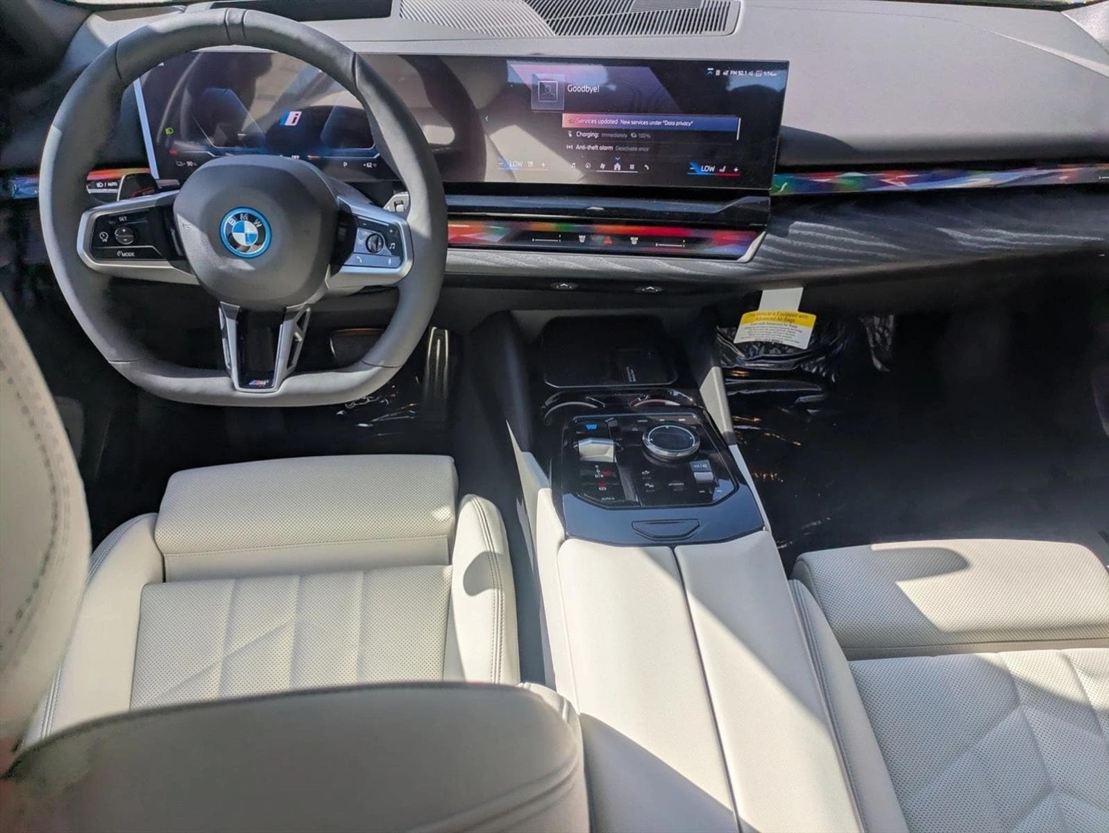 2026 BMW i5 40 - Photo 16