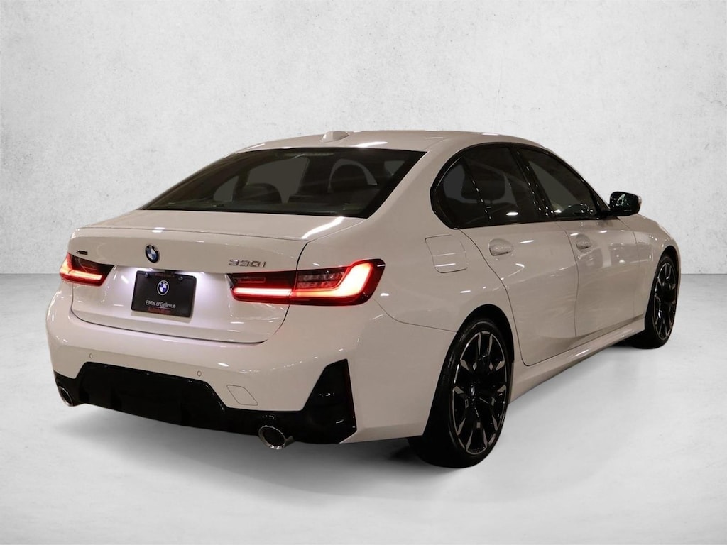 New 2026 BMW 330i xDrive Sedan
