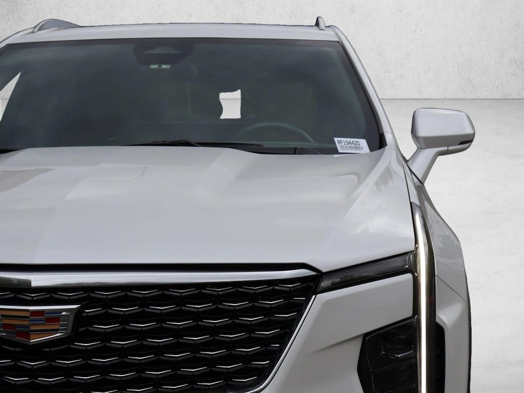 Used 2024 CADILLAC XT4 Premium Luxury SUV