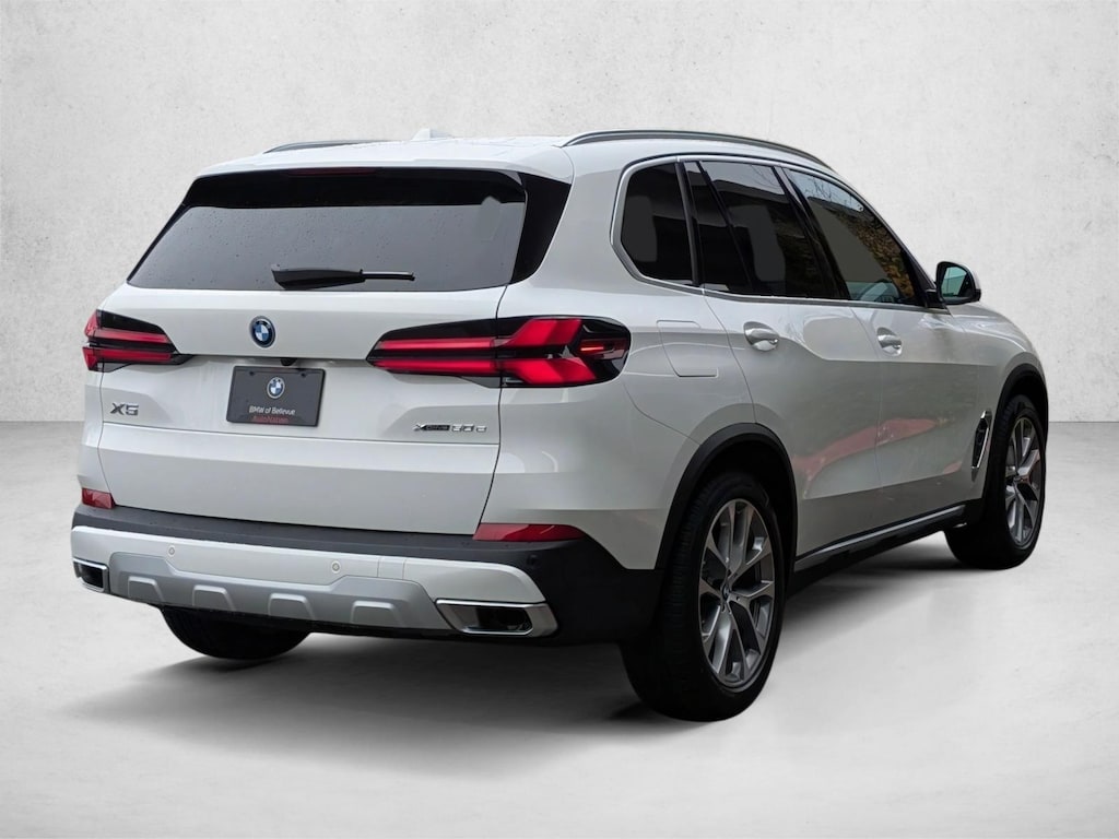 New 2026 BMW X5 PHEV xDrive50e SUV