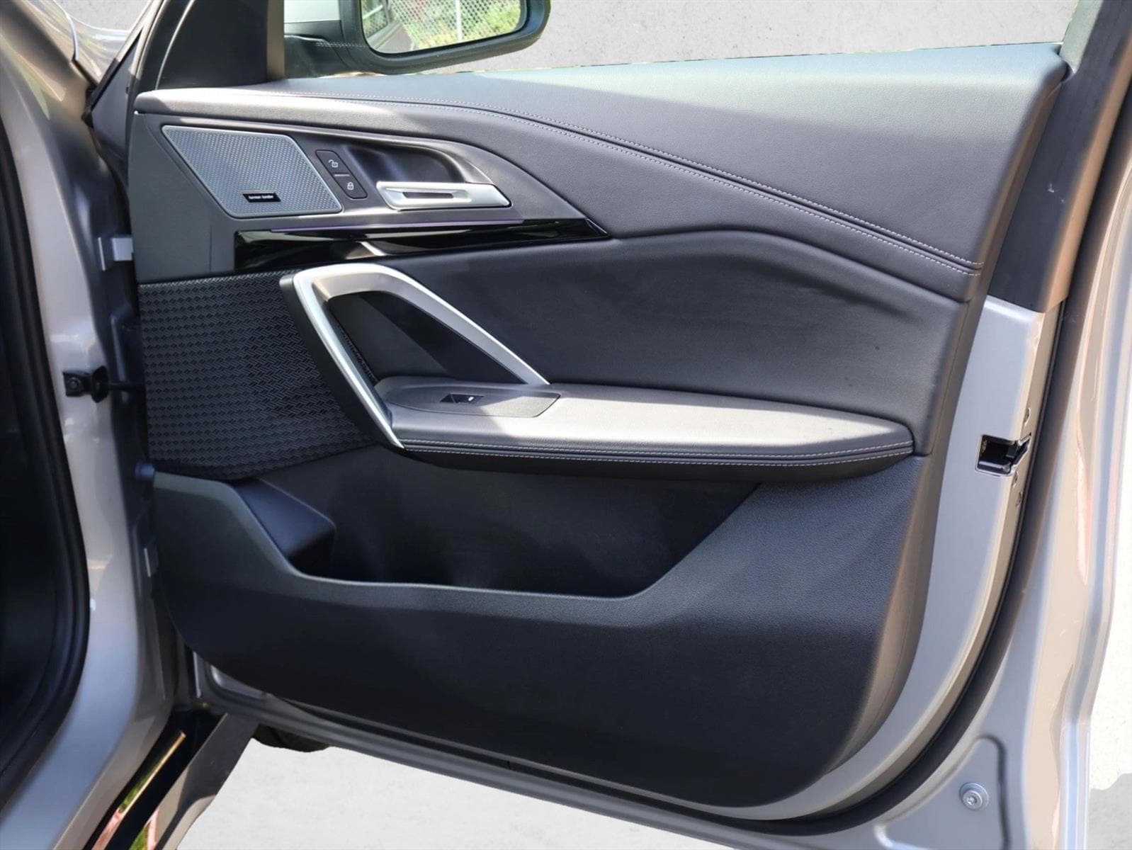 2026 BMW X1 28i - Photo 25