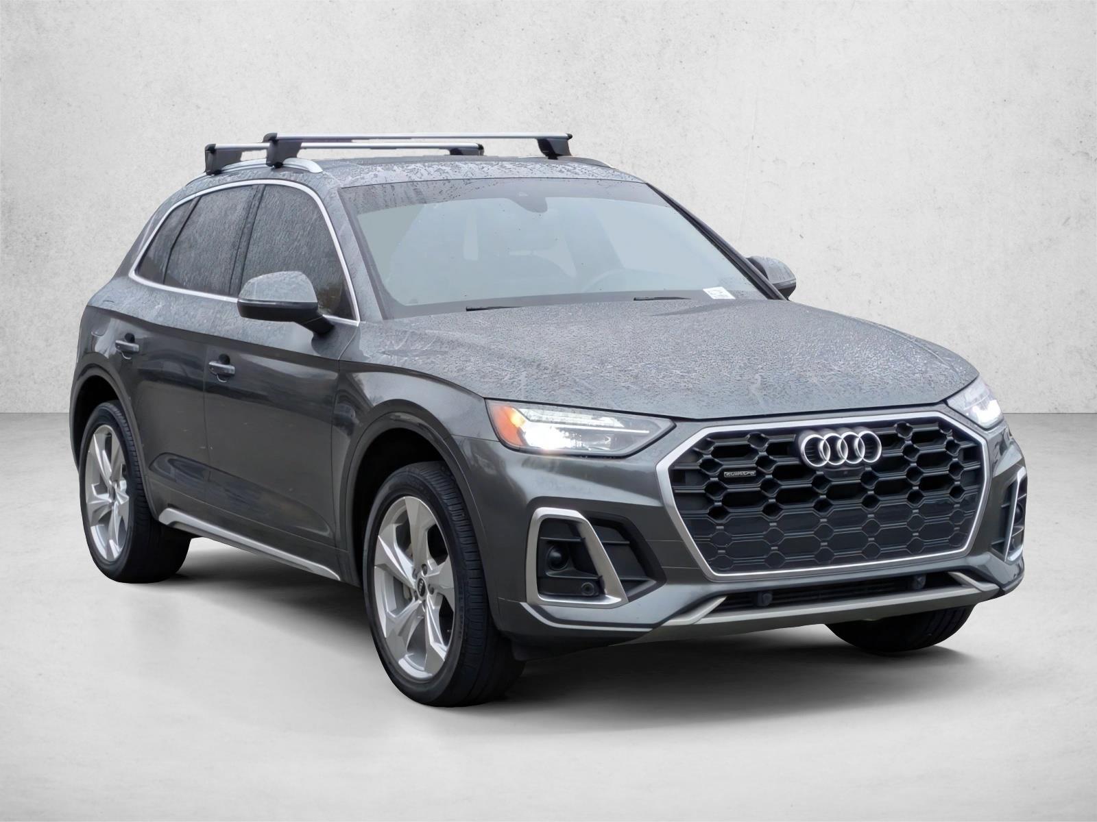 2022 Audi Q5 45 S line Premium photo 2