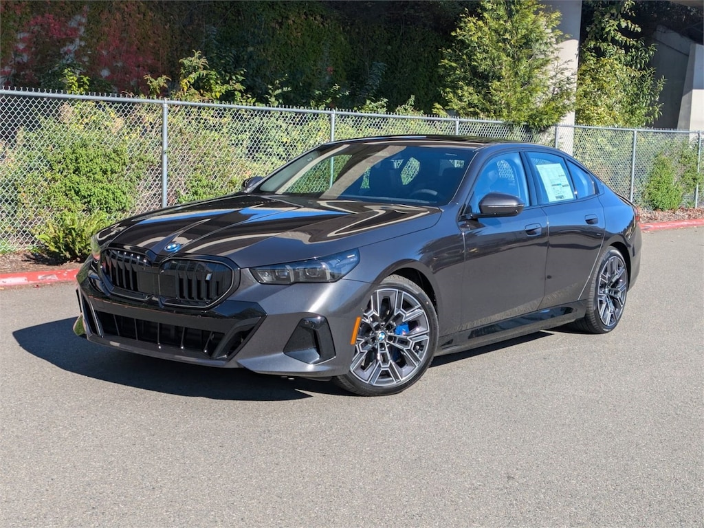 New 2026 BMW i5 xDrive40 Sedan