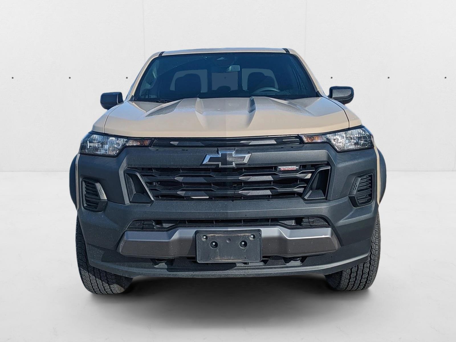 2023 Chevrolet Colorado Trail Boss photo 2