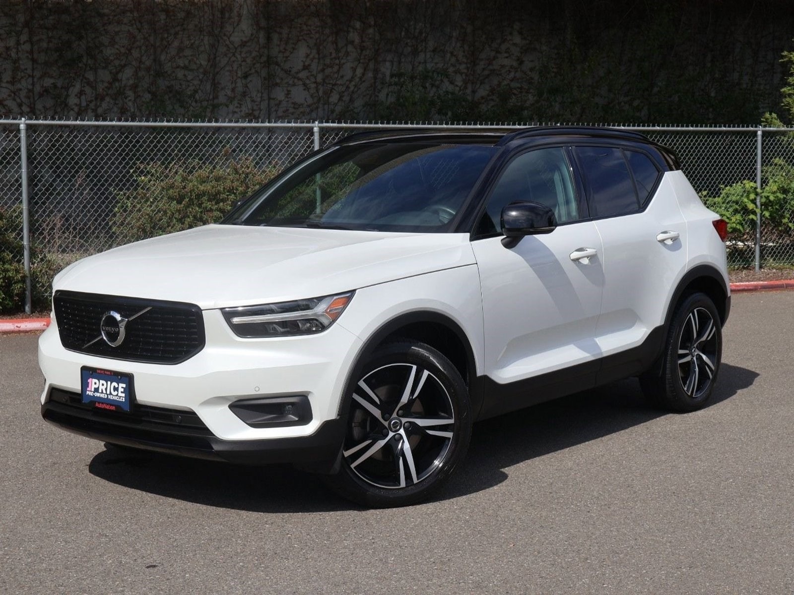 2021 Volvo XC40 R-Design