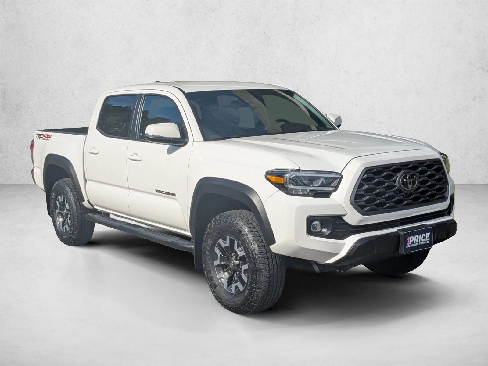 2023 Toyota Tacoma TRD V6 photo 3