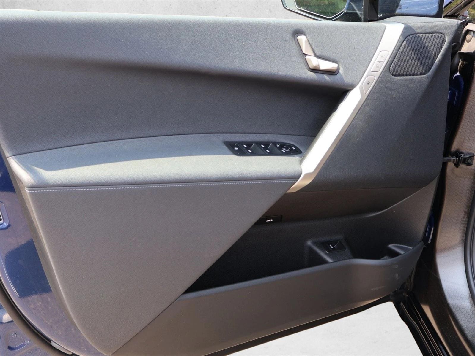 2023 BMW iX Base - Photo 12