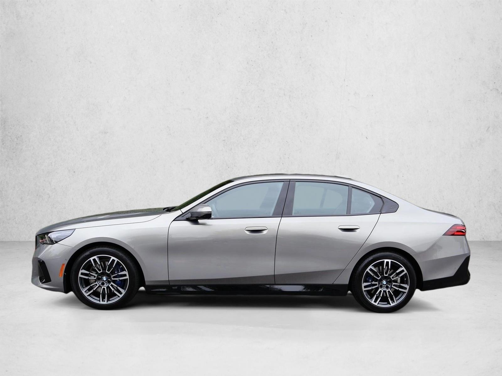 2026 BMW 5 Series 530i - Photo 11