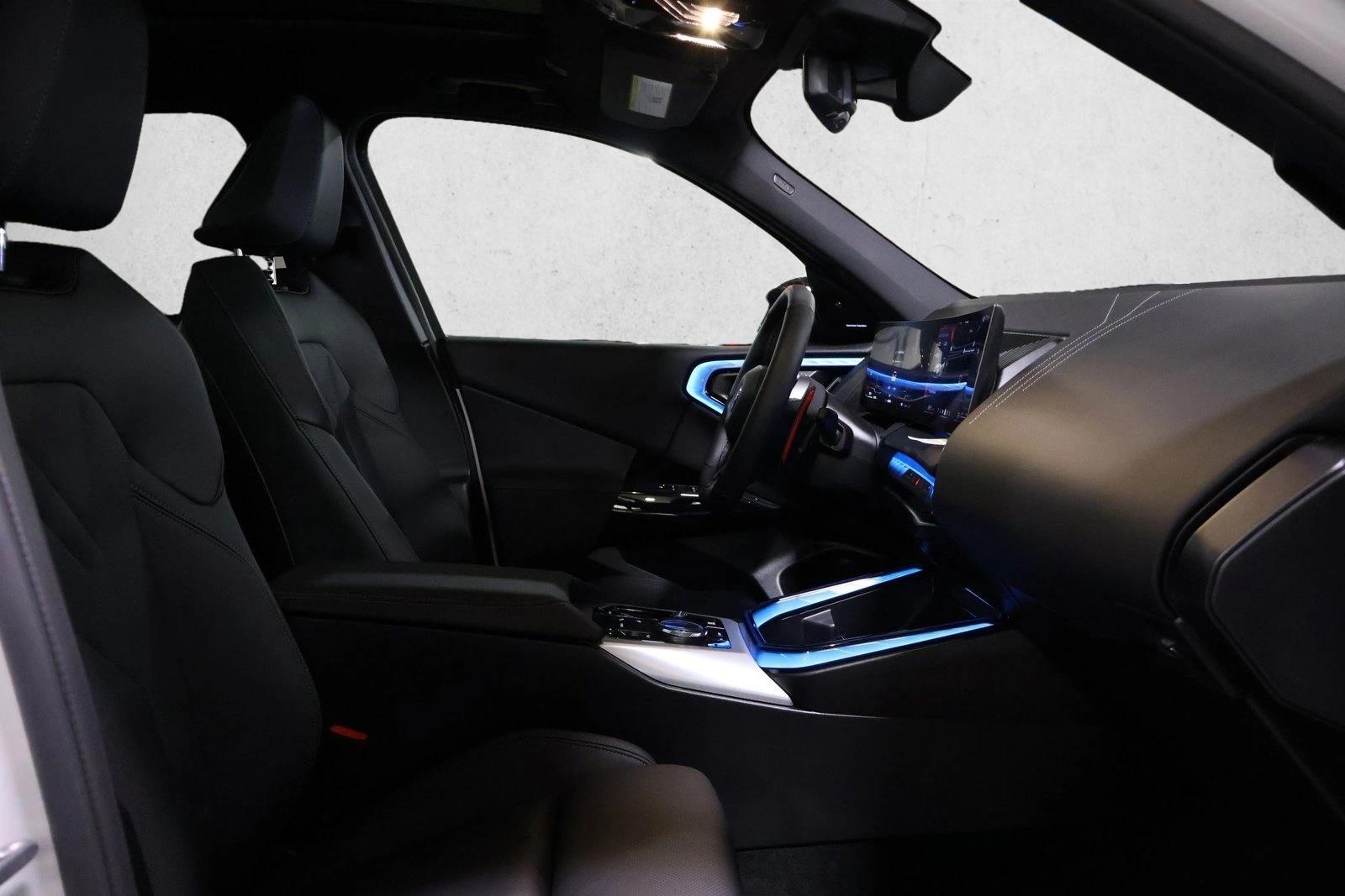 2025 BMW X3 M50 - Photo 25