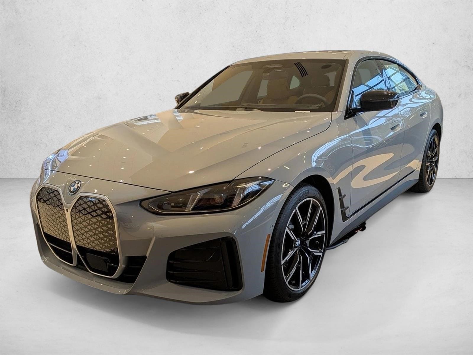 2025 BMW i4 40's photo