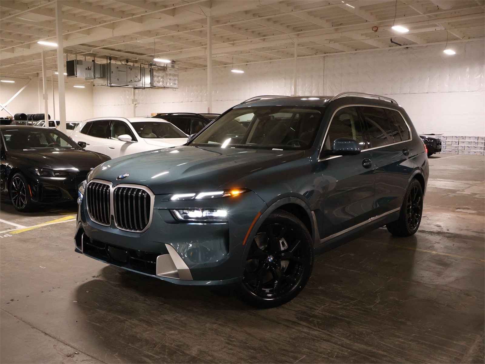 New 2027 BMW X7 xDrive40i SUV