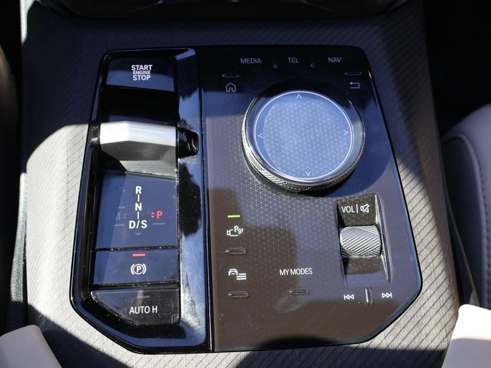 2026 BMW X3 30 - Photo 18