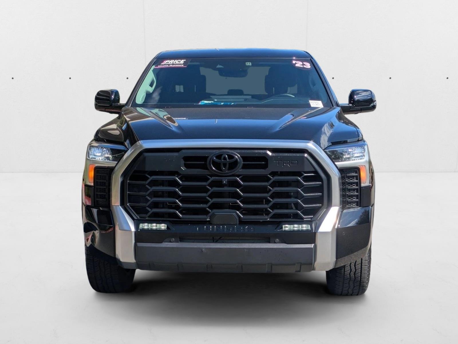 2023 Toyota Tundra Limited CrewMax photo 2