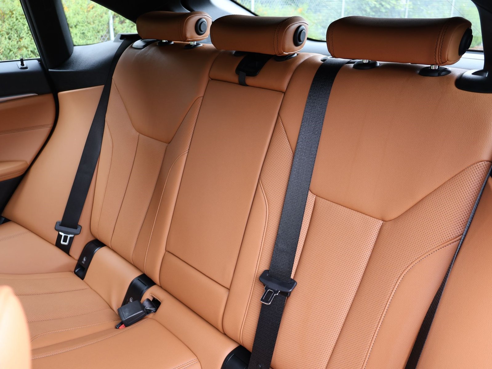 2023 BMW i4 35 - Photo 24