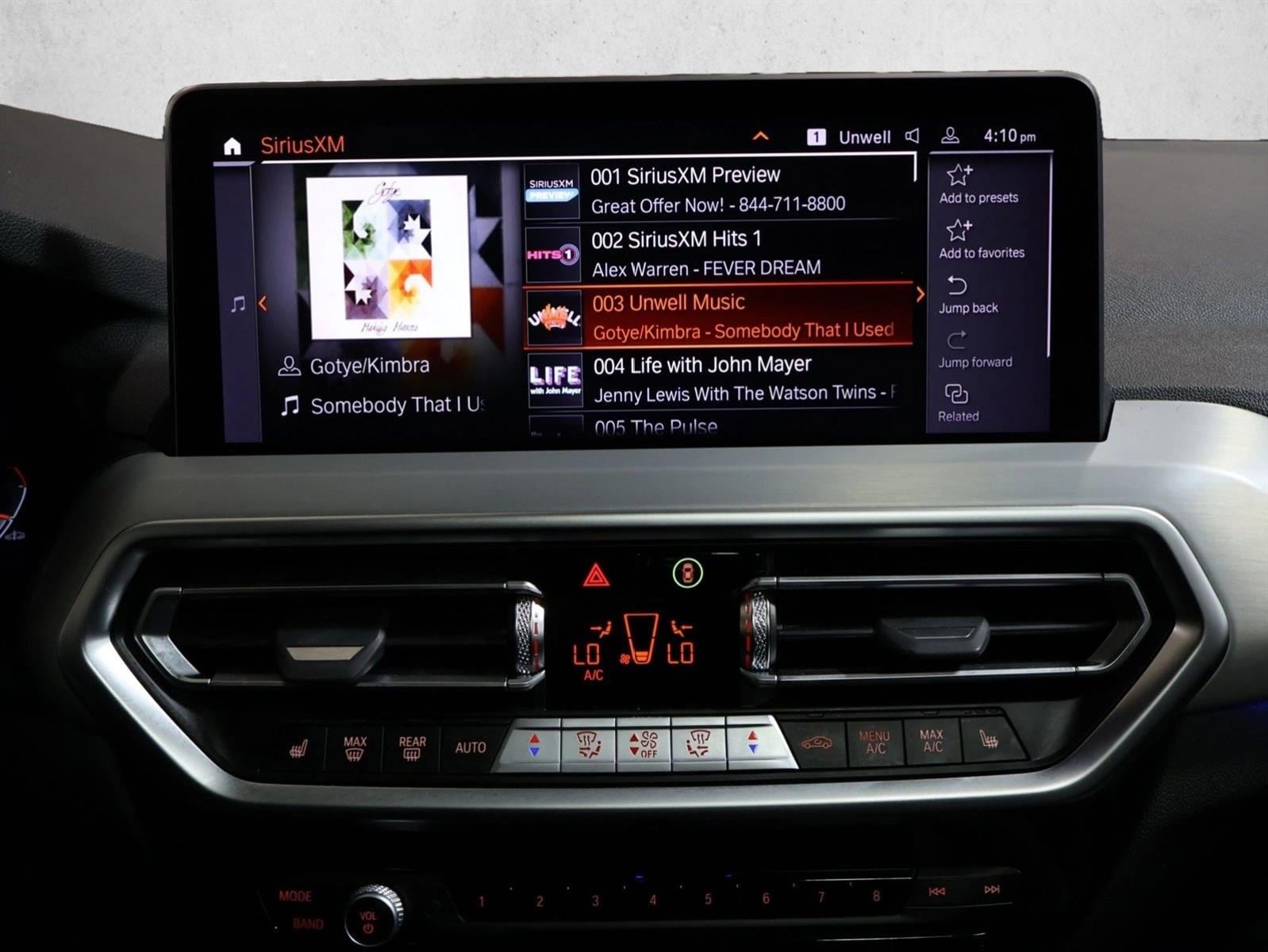 2023 BMW X4 30i - Photo 17