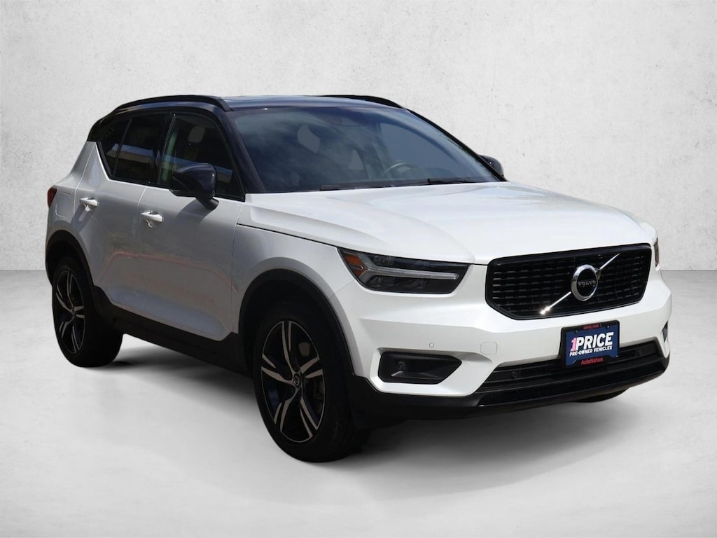 Used 2021 Volvo XC40 T4 R-Design SUV