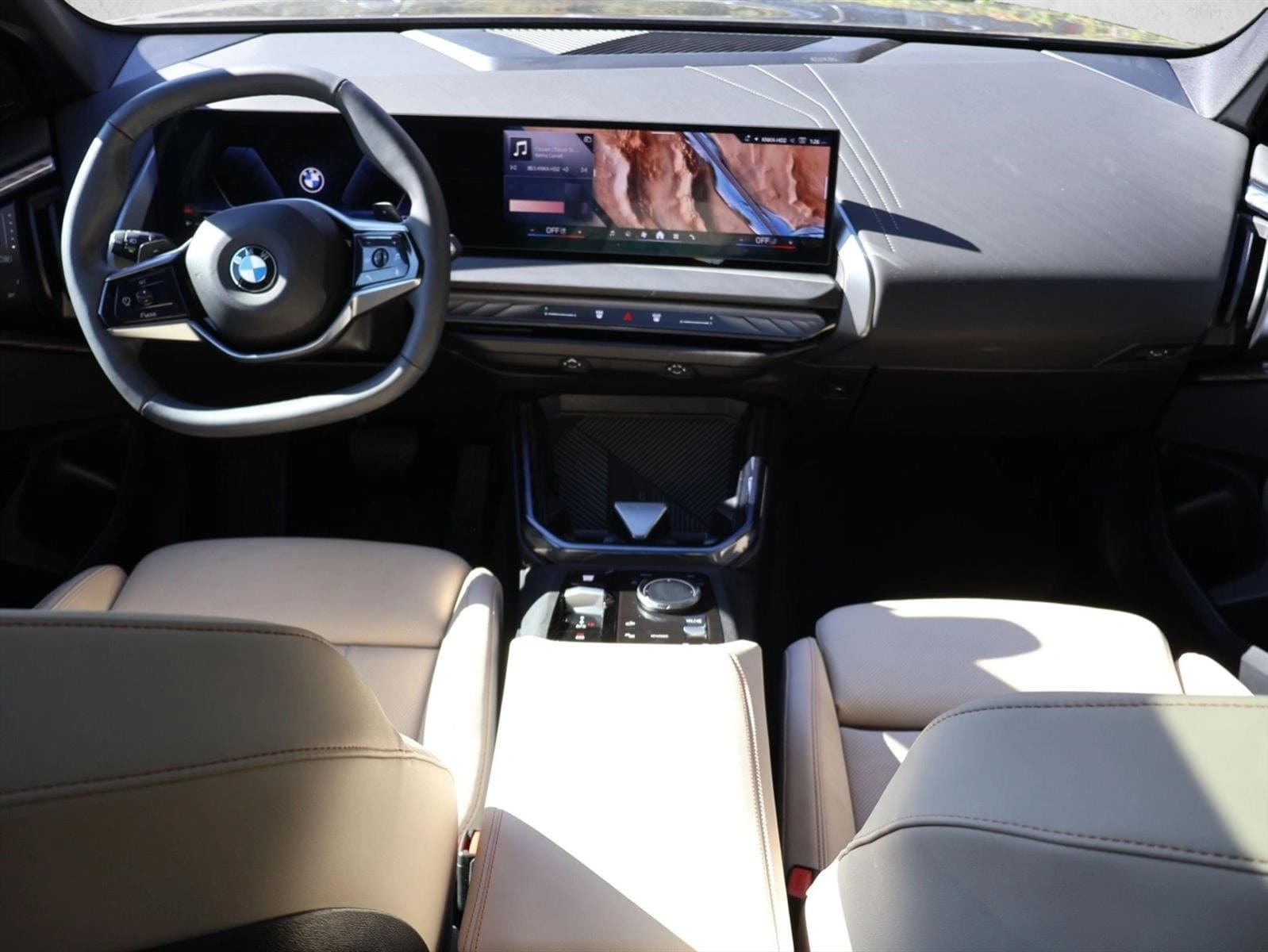 2026 BMW X3 30 - Photo 21